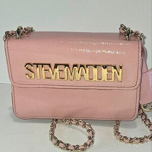 New With Tags Steve Madden Pink Crossbody Purse Handbag. Style: BBet Light Pink